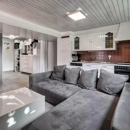 Alp 4 Bedrooms Apartment
